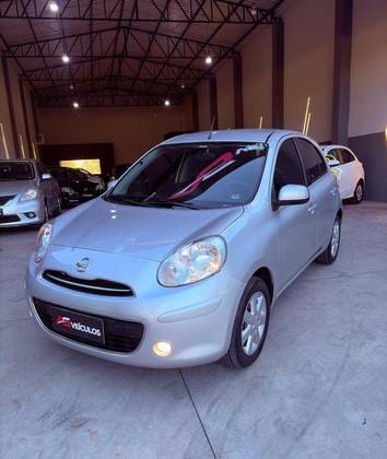 NISSAN MARCH 1.6 SV 16V FLEX 4P MANUAL